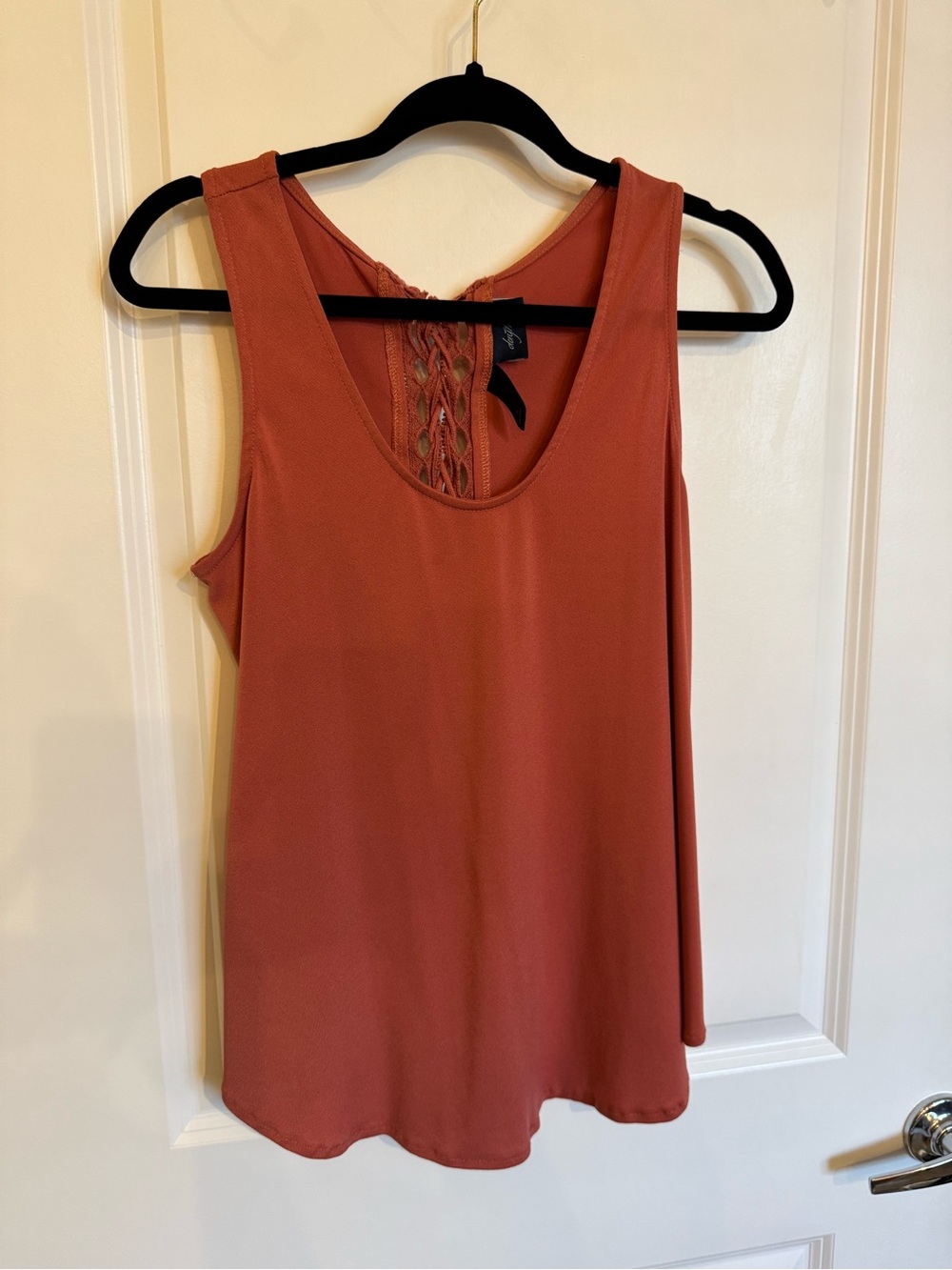 Daytrip Lace-Back Tank Top, deep salmon color, size small